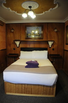 Cricklewood Lodge Hotel